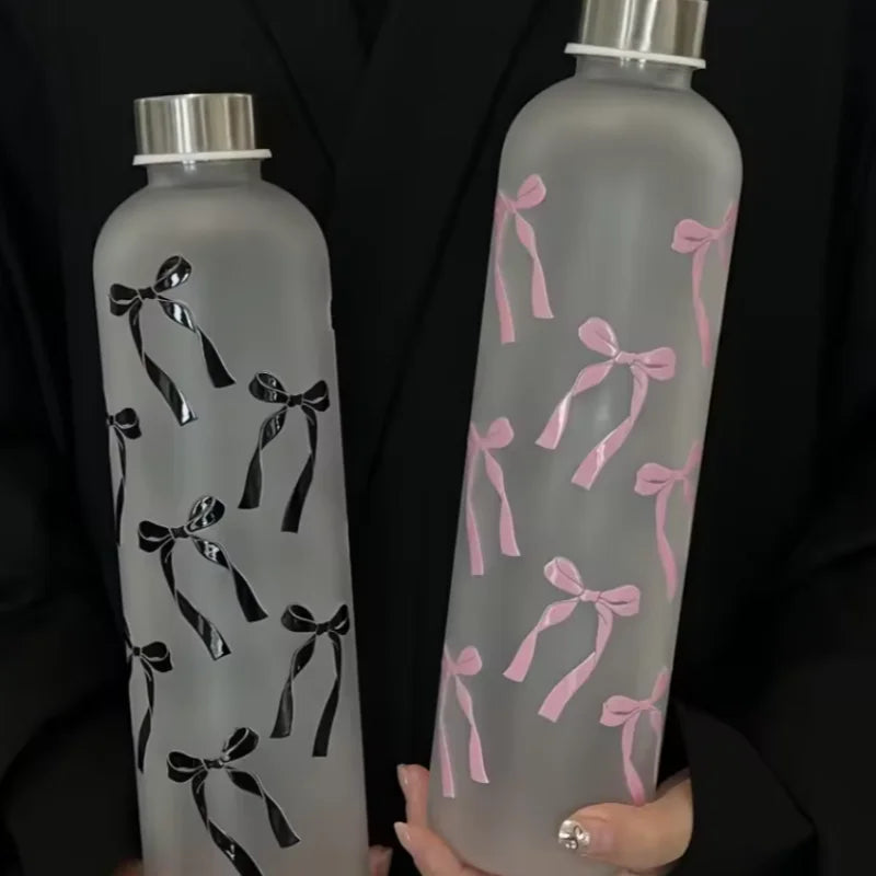 1000ml Butterfly Style Water Bottle, Gradient Matte Plastic Sports Flask, Anti-Slip Leak-Proof Gym Thermos with Silver Color Lid