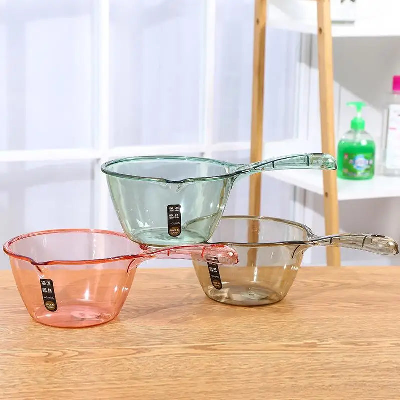 1Pcs Household Creative Water Ladle Wrestling Not Broken Transparent Water Scoop Thickened Plastic Spoon Kitchen Utensils