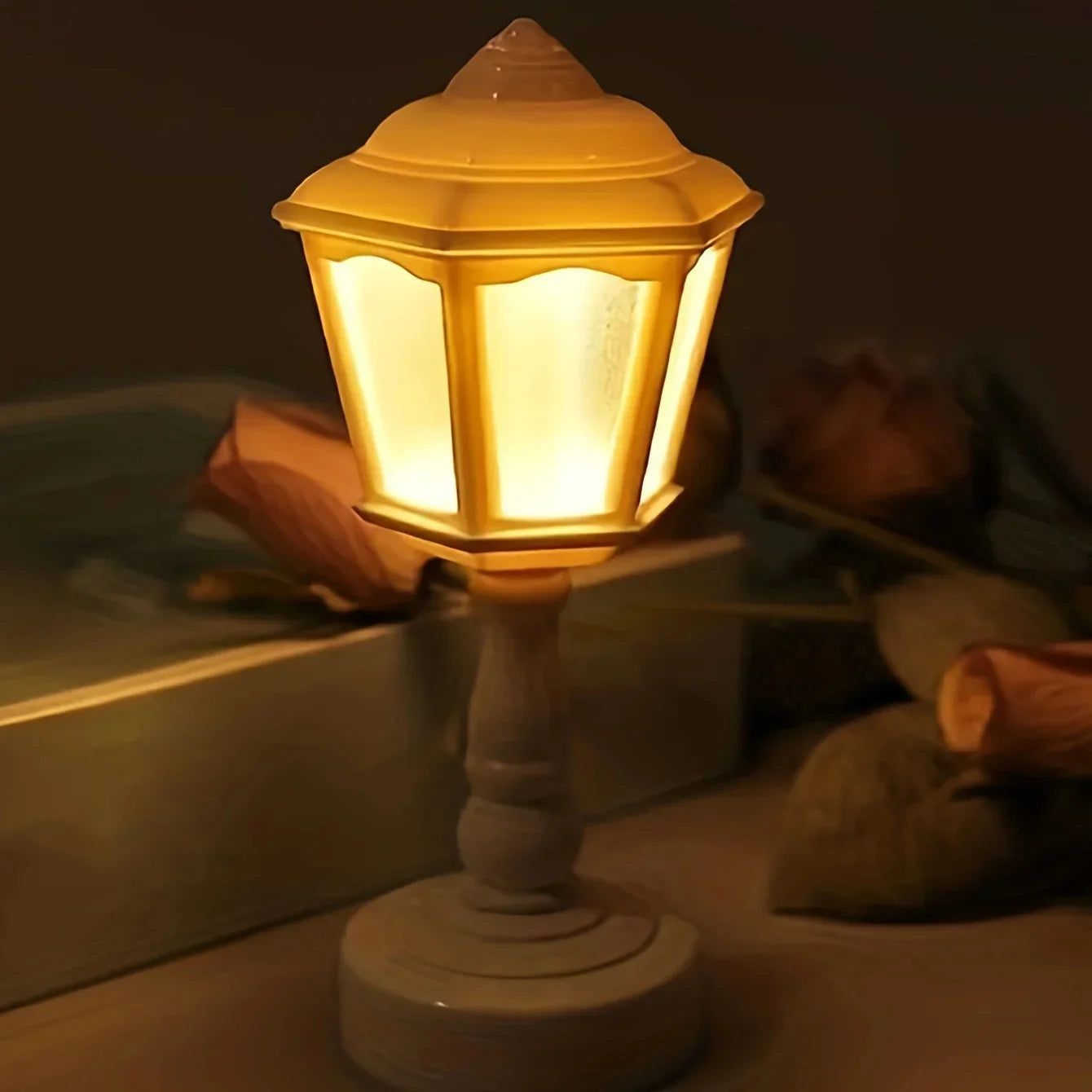 Geometric Flower Bud LED Table Lamps Button Battery Desk Night For Bedroom Dining Touch Night Light Simple Modern Decoration