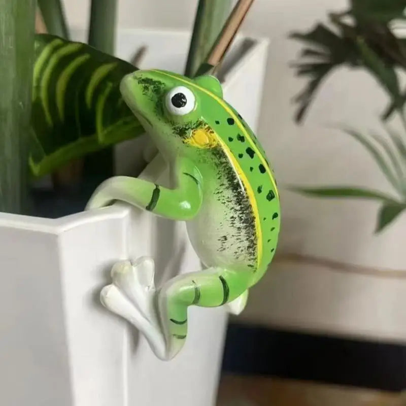 Flower Pot And Vase Hugger Planter Pot Hanger Frog Resin Pot Hugger Creative Animal Climbing Sculpture Garden Decor For Planter
