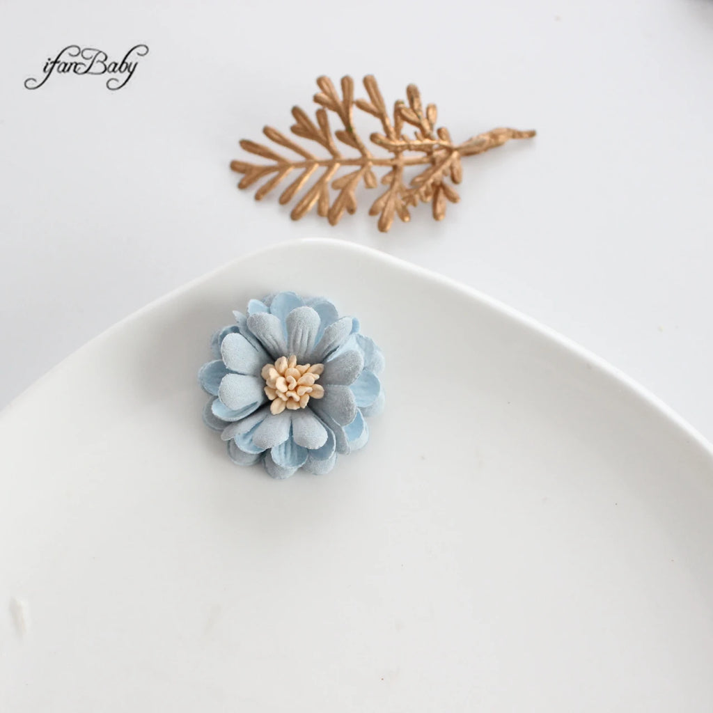Decorative Handmade 3D Flower 4cm Synthetic Leather Flower With Stamen CRAFT Hair Appliques Embellishments Artificial Floral