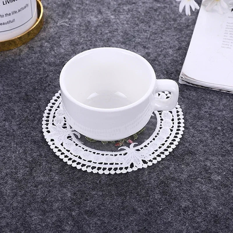 1Pc Dinning Lace Table Cover Embroidered Table Cloth Elegant Round Tablecloth Coffee Coasters Napkin Party Wedding Decoration