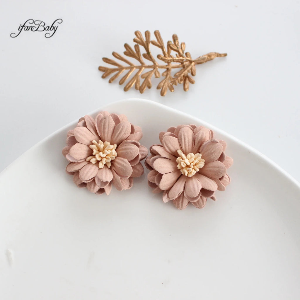 Decorative Handmade 3D Flower 4cm Synthetic Leather Flower With Stamen CRAFT Hair Appliques Embellishments Artificial Floral