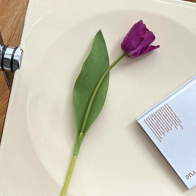 36CM Artificial Tulip with Moisturizing Texture Silk Flower Home Living Room Decoration Ornaments Photography Props