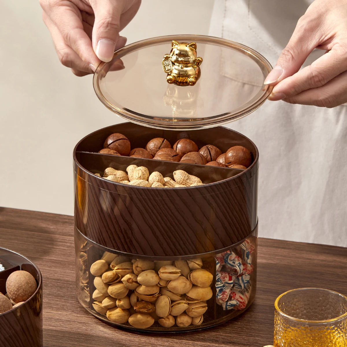 WORTHBUY Round Plastic Food Serving Tray With Lid 1/2/3 Layer Snack Fruit Tray Divided Dried Fruit Candy Storage Box For Kitchen