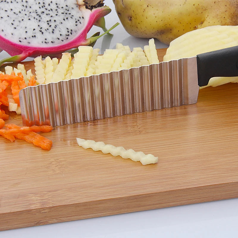 Stainless Steel Potato Chip Slicer Knife Wavy French Fry Cutter Knife Vegetable Fruit Crinkle Wavy Cutter Kitchen Gadget