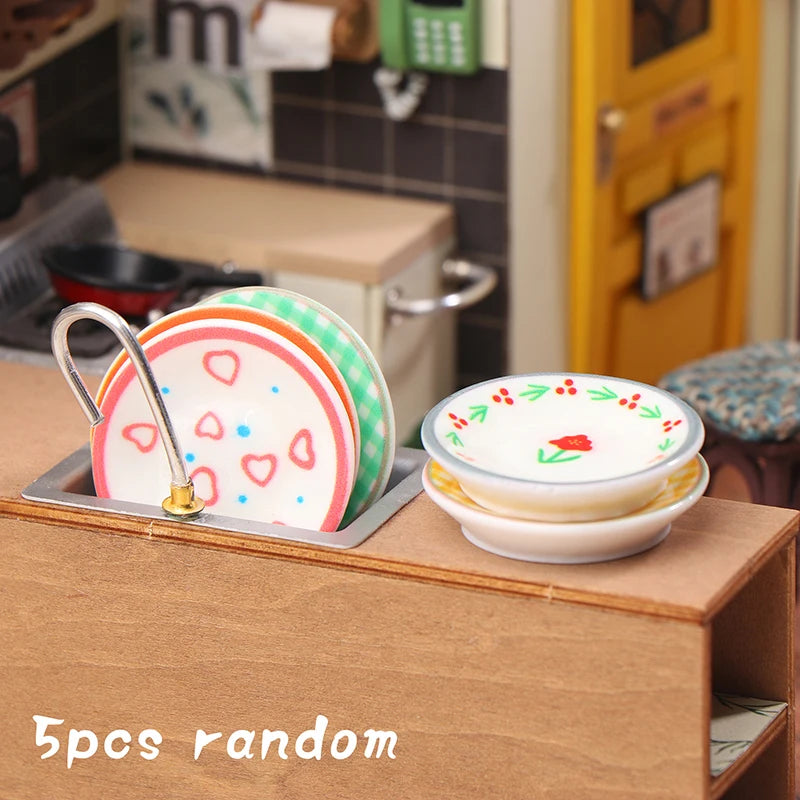 5Pcs 1/12 Dollhouse Mini Plates Dishes Model Dollhouse Simulation Kitchen Decoration Dolls House Accessories Pretend Play Toys