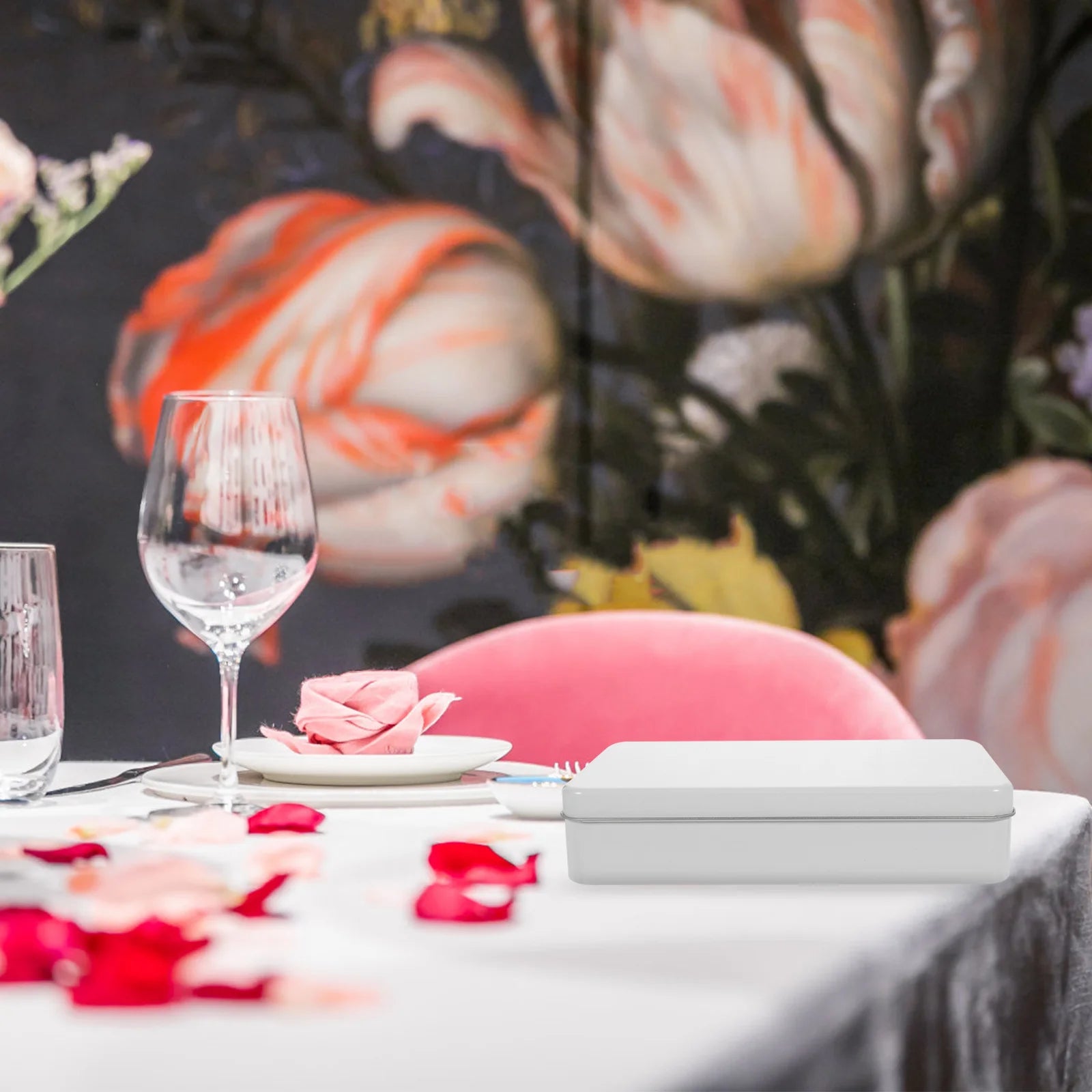 Tiramisu Packaging Box Metal Cookie Tin With Lid Small Biscuit Storage Container Party Favor Gift Box Candy Cake Tin Travel