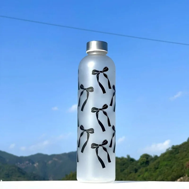 1000ml Butterfly Style Water Bottle, Gradient Matte Plastic Sports Flask, Anti-Slip Leak-Proof Gym Thermos with Silver Color Lid