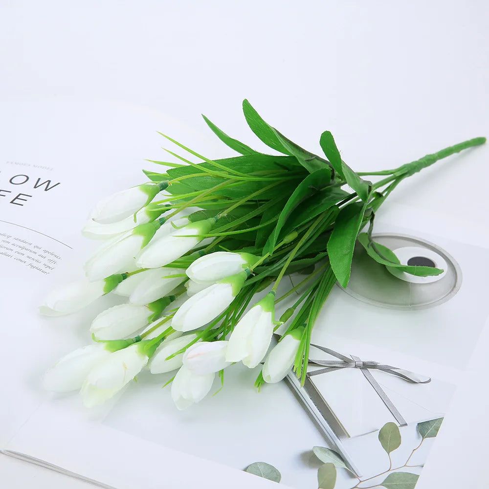 35CM Artificial Magnolia Flower Bud Restaurant Hotel Dining Table Decoration Silk Flower Balcony Scenery Small Magnolia Flowers