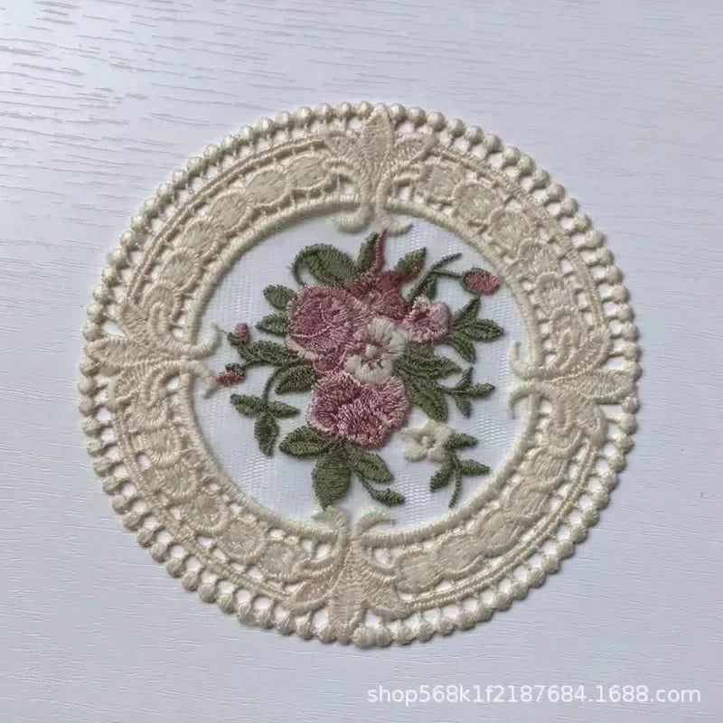 1Pc Dinning Lace Table Cover Embroidered Table Cloth Elegant Round Tablecloth Coffee Coasters Napkin Party Wedding Decoration