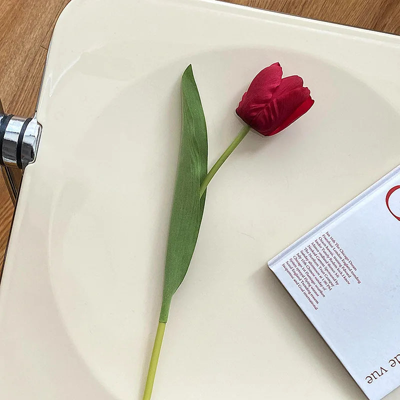 36CM Artificial Tulip with Moisturizing Texture Silk Flower Home Living Room Decoration Ornaments Photography Props