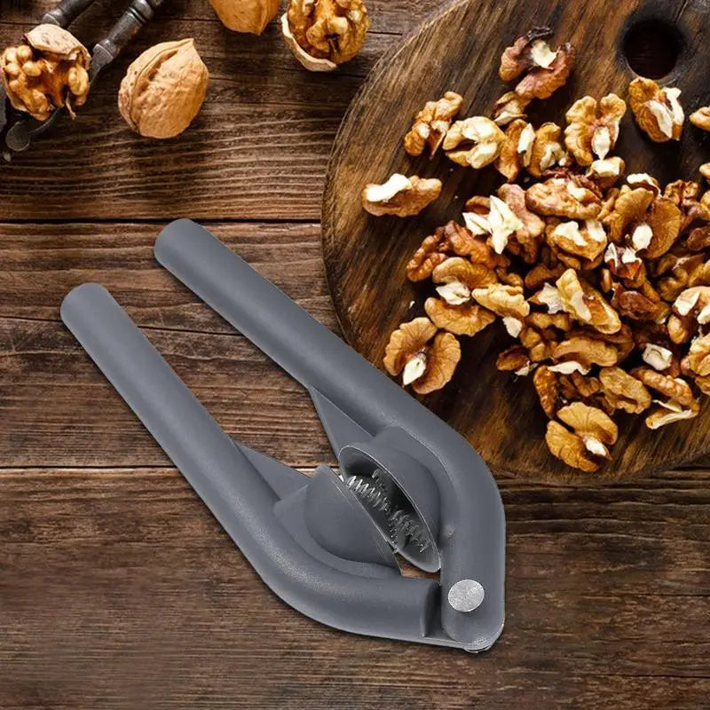 Quick Chestnut Opener Quick Clip Walnut Pliers Cutter Opener Nut Cracker Sheller Kitchen Tools Multifunctional Nut Cracker