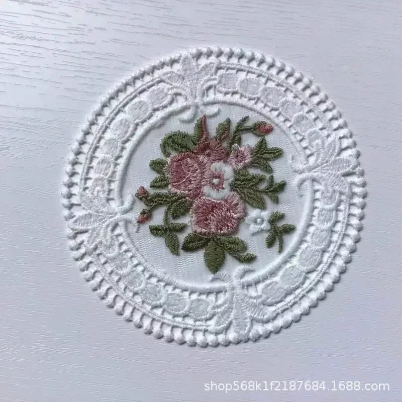1Pc Dinning Lace Table Cover Embroidered Table Cloth Elegant Round Tablecloth Coffee Coasters Napkin Party Wedding Decoration