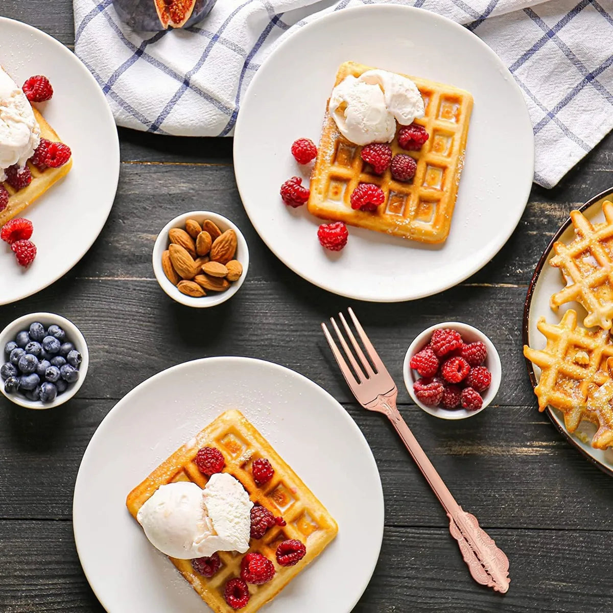 Gold Plastic Silverware Heavy Duty Elegant Disposable Utensils Gold Plastic Cutlery Set Forks Spoons for Dinner Parties Weddings