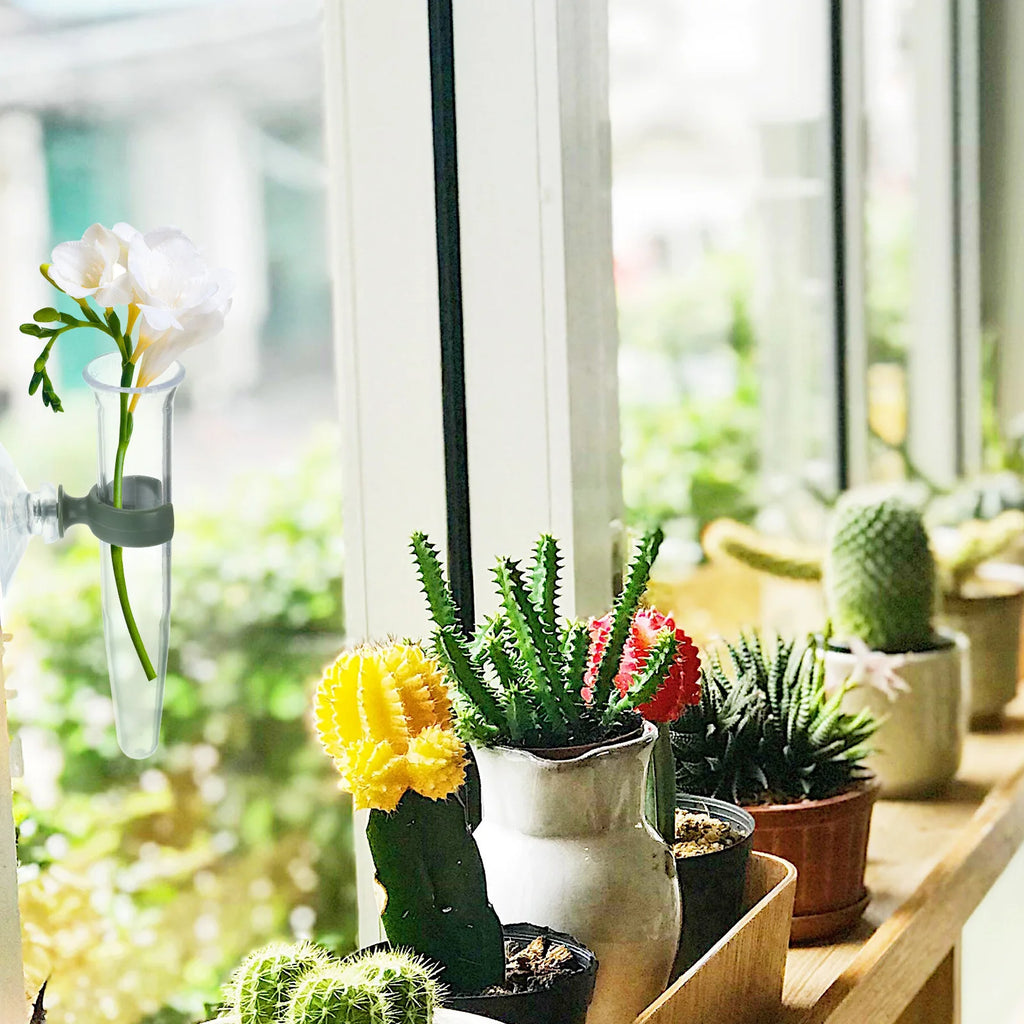 8Pcs Suction Cup Flower Water Tubes Plastic Nutrient Vials for Florist Arrangement Flower Preservation Vase Storage