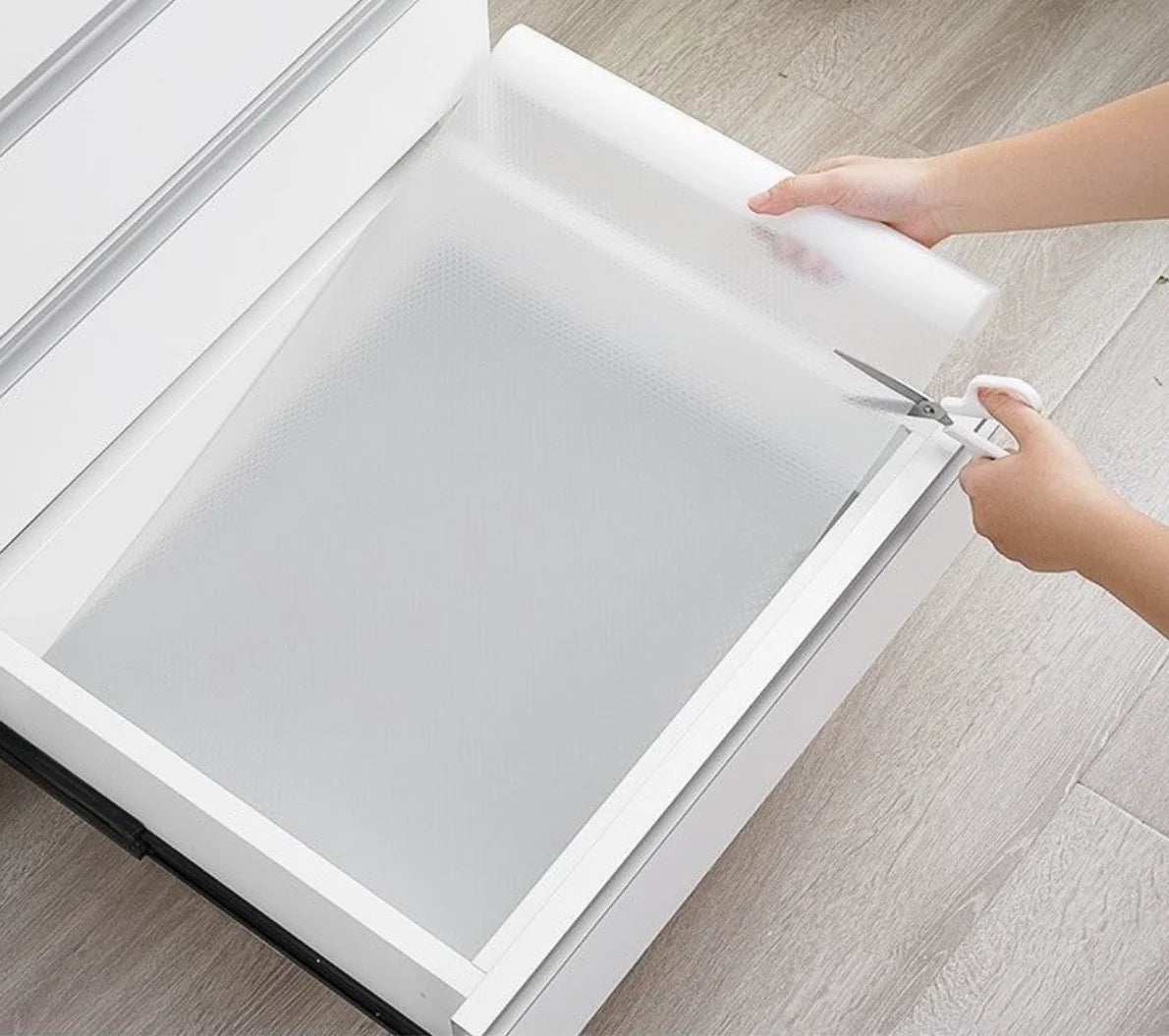 30/60cm 1.5/5M Drawer Mat Shelf Cover Liners Non Slip Waterproof Closet Placemat Table Pad Cabinet Oil-proof Liners Non-Adhesive