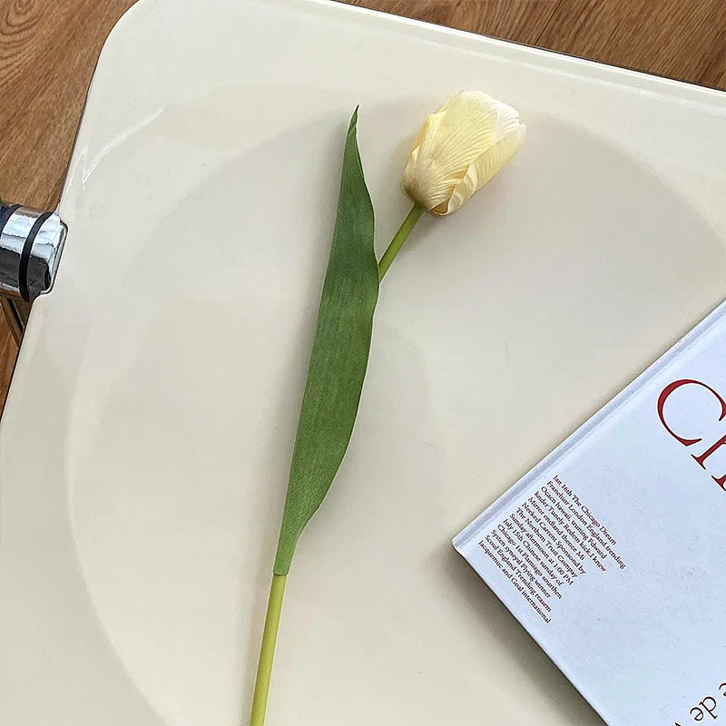 36CM Artificial Tulip with Moisturizing Texture Silk Flower Home Living Room Decoration Ornaments Photography Props