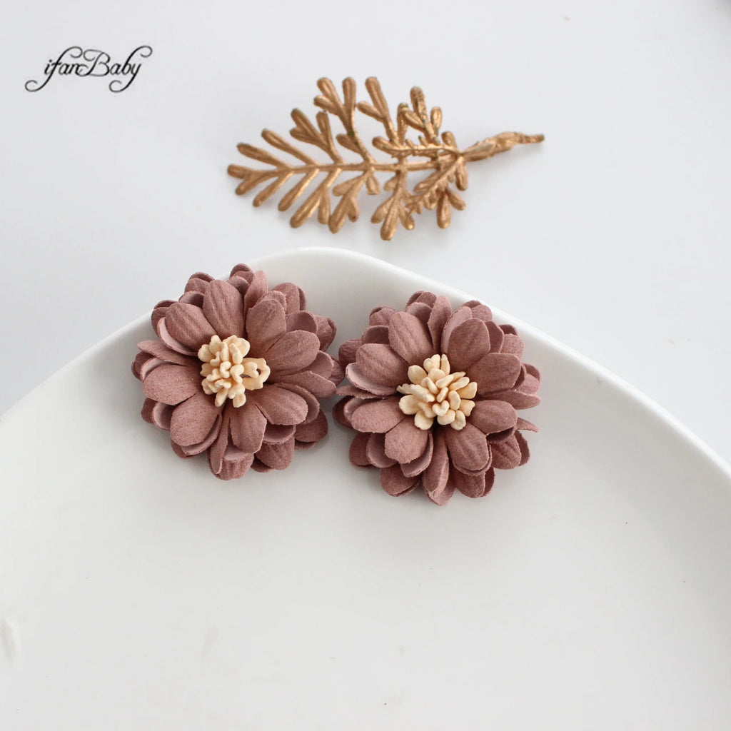 Decorative Handmade 3D Flower 4cm Synthetic Leather Flower With Stamen CRAFT Hair Appliques Embellishments Artificial Floral