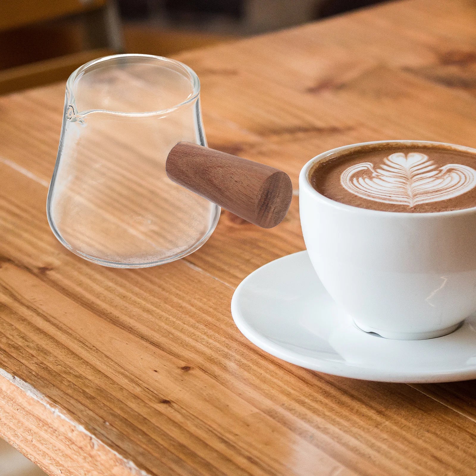 Glass Milk Creamer Pitcher Wood Handle Elegant Design No Drip Mouth Suitable for Coffee Dairy and Tableware Milk Pitcher Cup