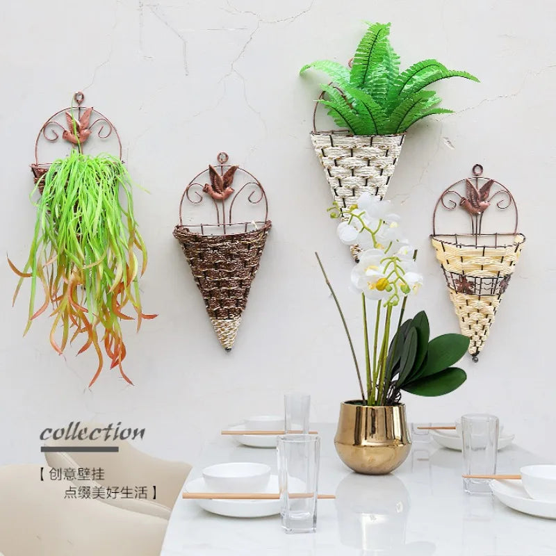 Natural Rattan Wall Planter Hanging Flower Pot Hanger Flower Basket Vase BoxMetal Plant Hang Baskets Home Garden Wall Decoration