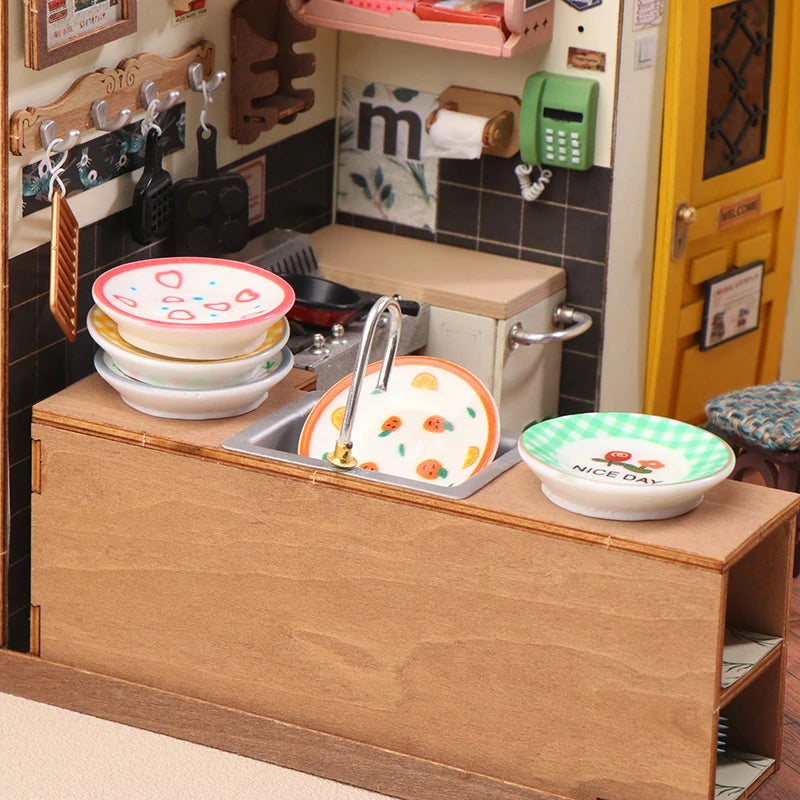 5Pcs 1/12 Dollhouse Mini Plates Dishes Model Dollhouse Simulation Kitchen Decoration Dolls House Accessories Pretend Play Toys