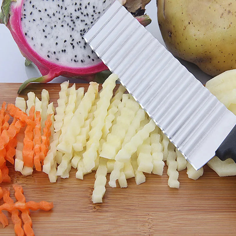 Stainless Steel Potato Chip Slicer Knife Wavy French Fry Cutter Knife Vegetable Fruit Crinkle Wavy Cutter Kitchen Gadget