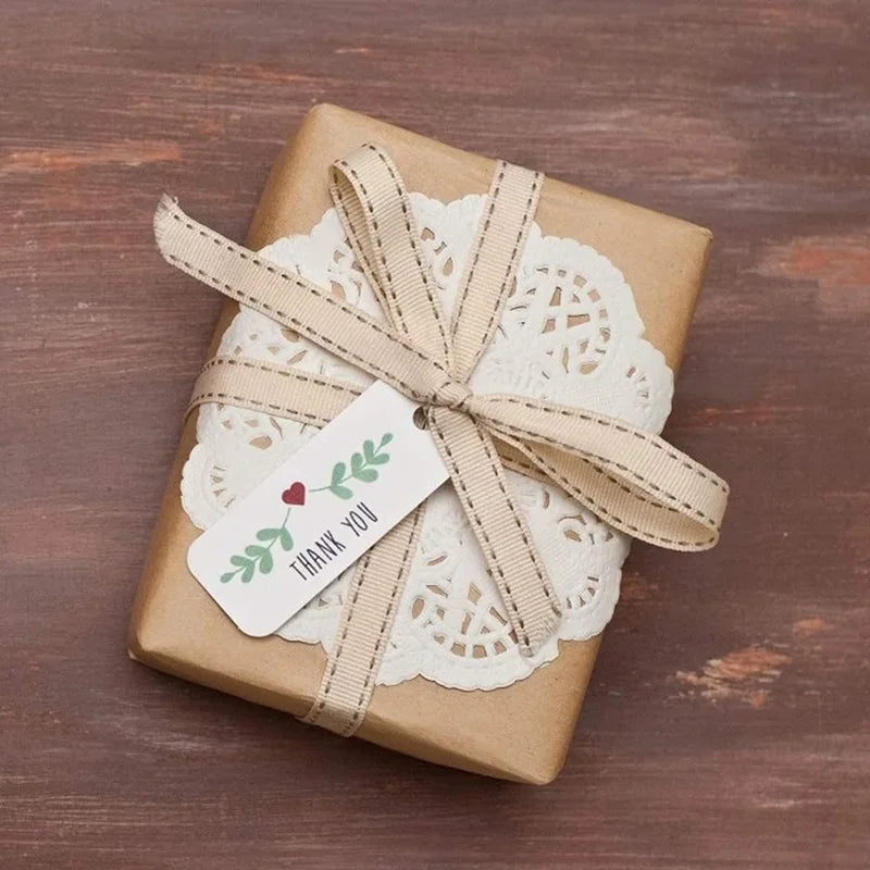 150Pcs Round Mat Paper Doily Lace Brim Cupcake Pad for Fried Food Dessert Cookies Party Wedding Table Decor Biscuit Cake Pad