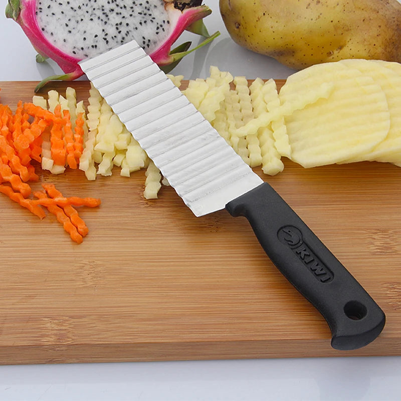 Stainless Steel Potato Chip Slicer Knife Wavy French Fry Cutter Knife Vegetable Fruit Crinkle Wavy Cutter Kitchen Gadget